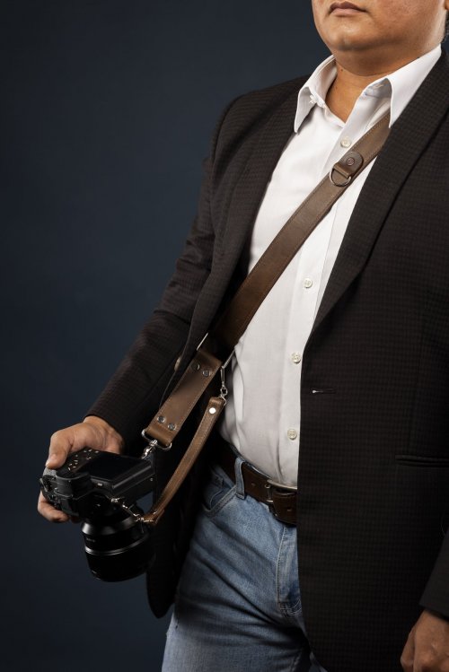 Strap 100% Cuero para 1 Cámara (Cafe quemado)